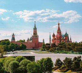 Москва с прогулкой на теплоходе