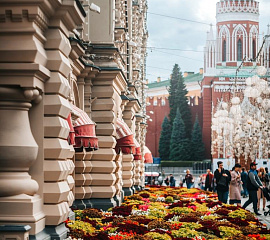 Москва с прогулкой на теплоходе